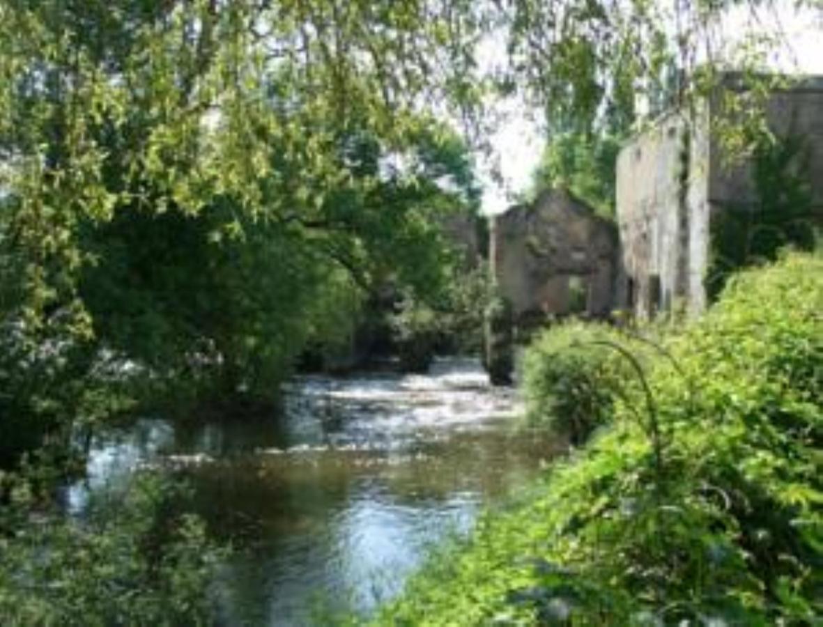 Domaine De La Courbe Hotell Le Lude Eksteriør bilde